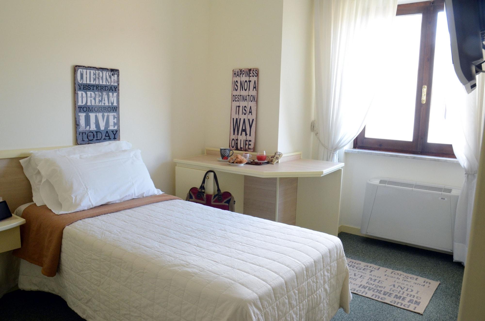 Hotel Bassetto Ferentino Dış mekan fotoğraf