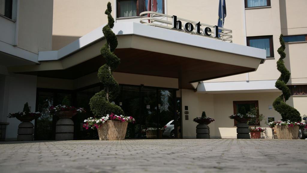 Hotel Bassetto Ferentino Dış mekan fotoğraf